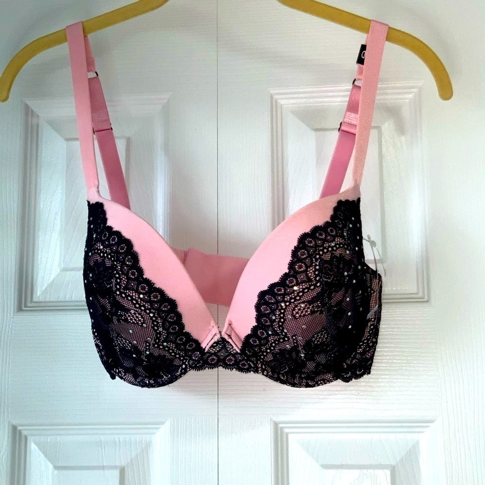 Black Bow Bra  34dd NWT​​​​​ - Picture 2 of 5